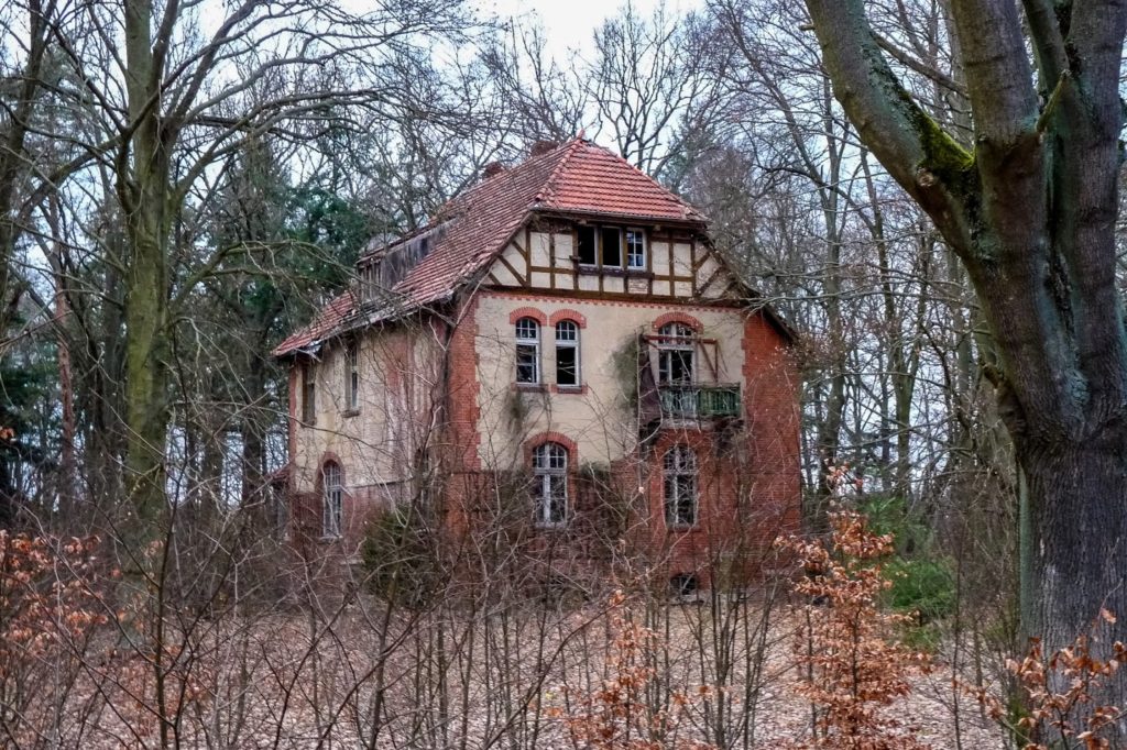 Lungenheilstätte Grabowsee 1896 gegründet heute ein Lost Place 5 Rathaus