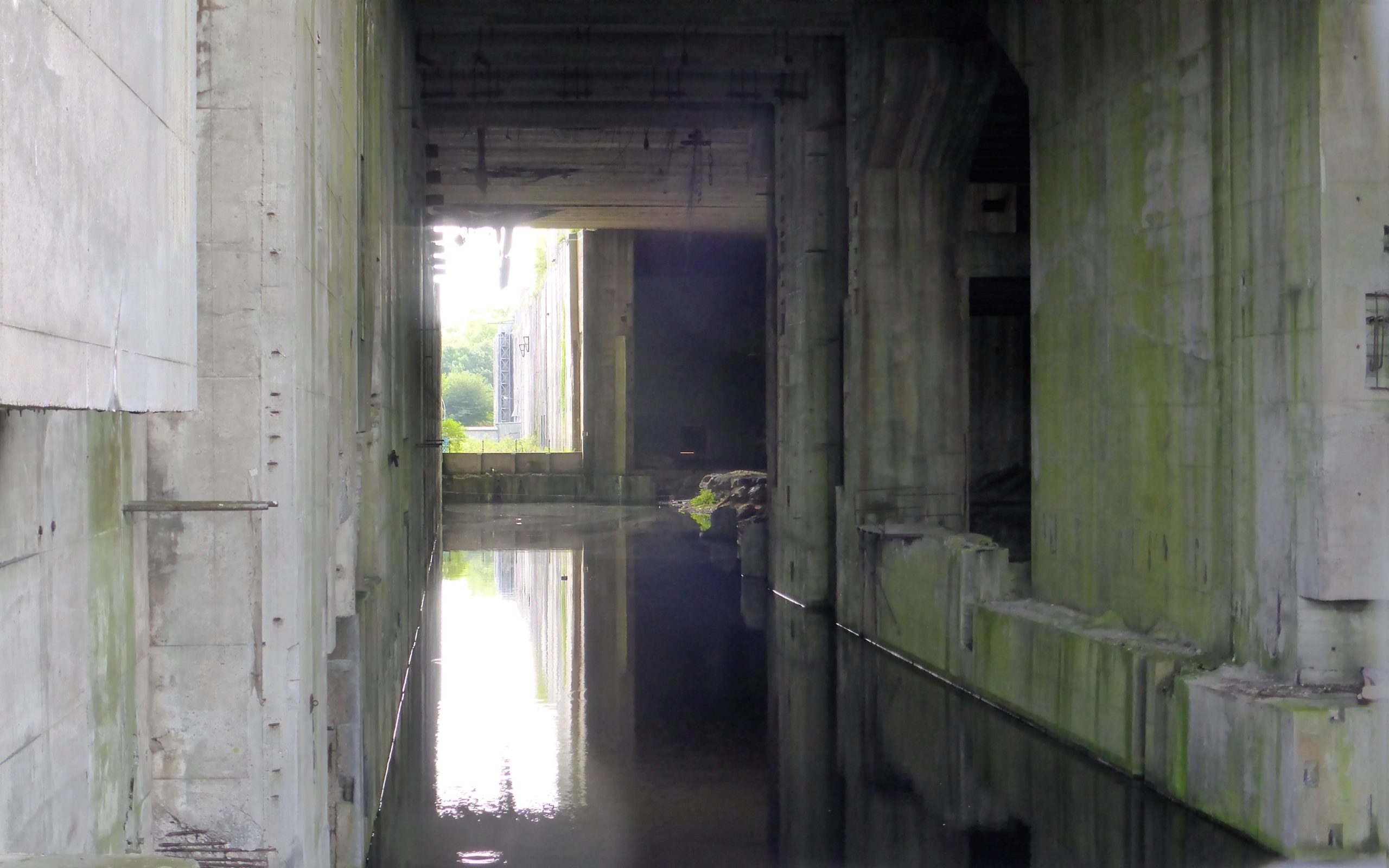 U-Boot-Bunker Valentin 2. größter Bunker in Europa 8 U-Boot-Bunker Valentin