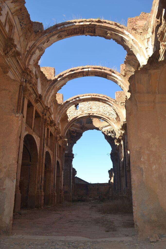 Belchite im spanischen Bürgerkrieg völlig zerstört, von Francisco Franco wiederaufgebaut 16 Belchite im spanischen Bürgerkrieg völlig zerstört, von Francisco Franco wiederaufgebaut